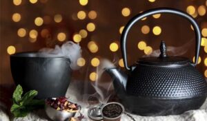 Use Cast Iron Teapot with Infuser